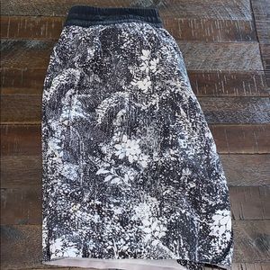 Lululemon short